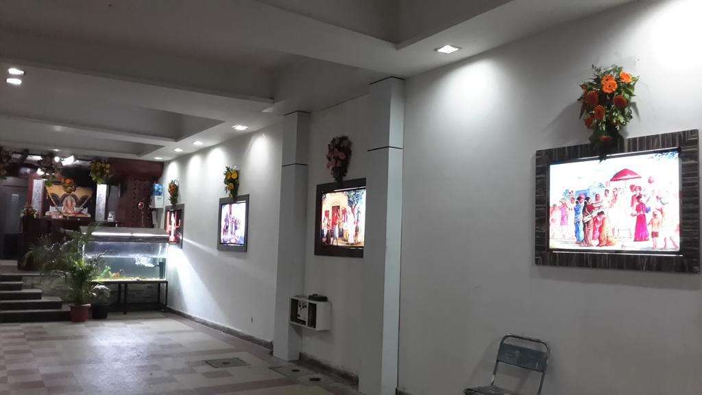 Hotel Sai Galaxy Inn Ширді Екстер'єр фото