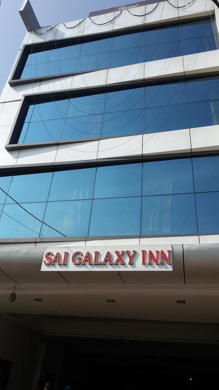 Hotel Sai Galaxy Inn Ширді Екстер'єр фото